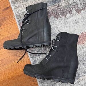Sorel Joan of arctic Black Lace Up Wedge Boots